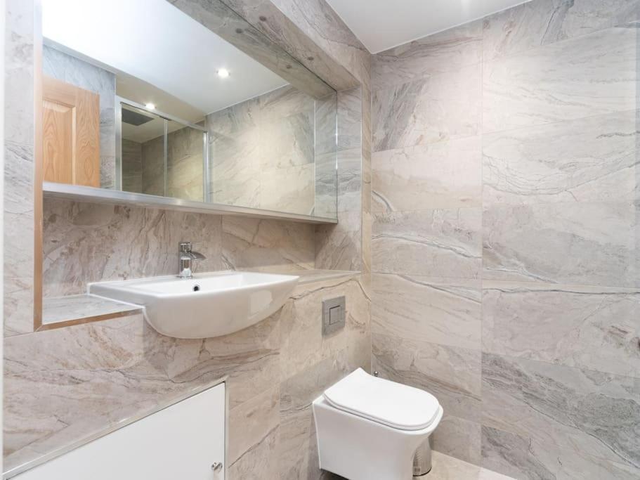 Londons Luxury Pad Apartment London