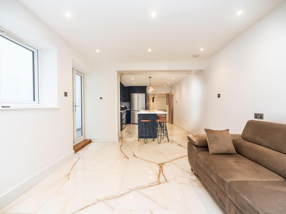 Londons Luxury Pad * London